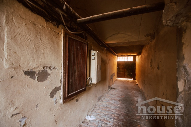 Kuca,NOVI SAD,CENTAR549m2,1100000€ , ID: 3044852 20