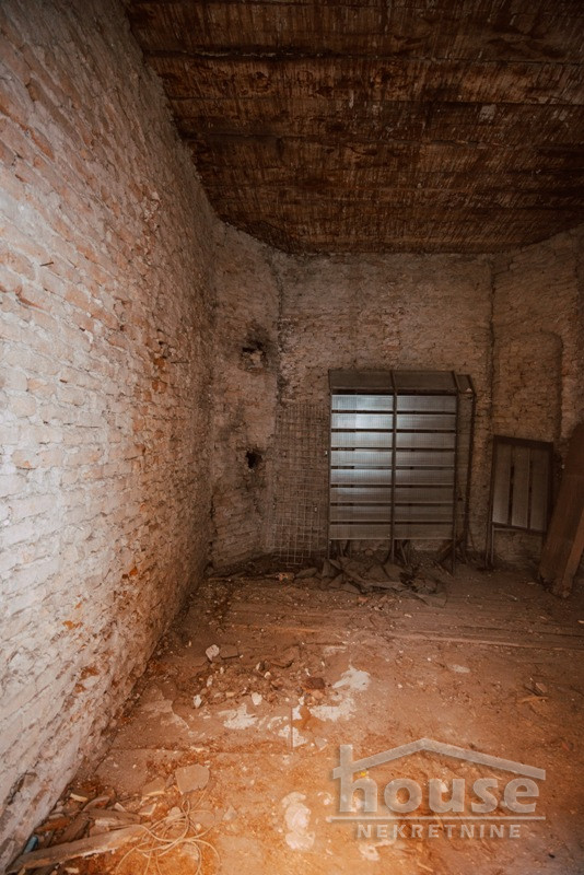 Kuca,NOVI SAD,CENTAR549m2,1100000€ , ID: 3044852 32