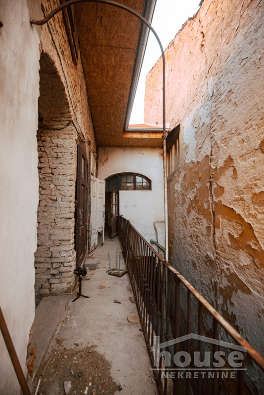 Kuca,NOVI SAD,CENTAR549m2,1100000€ , ID: 3044852 23