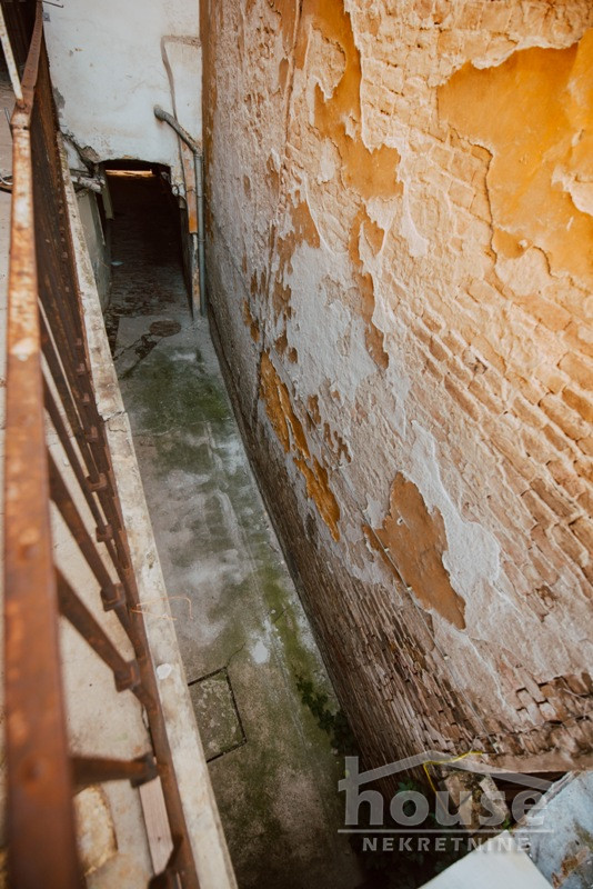 Kuca,NOVI SAD,CENTAR549m2,1100000€ , ID: 3044852 24