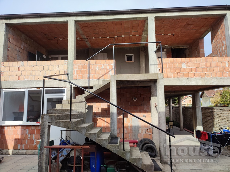 Kuca,NOVI SAD,KLISA284m2,185400€ , ID: 3045535 24