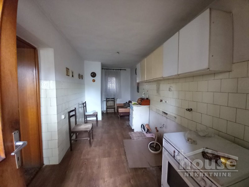 Kuca,PETROVARADIN,CENTAR197m2,144200€ , ID: 3045673 9