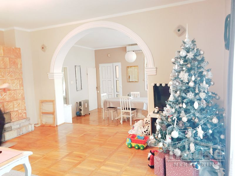 Kuca,PETROVARADIN,MIŠELUK200m2,185400€ , ID: 3044923 5