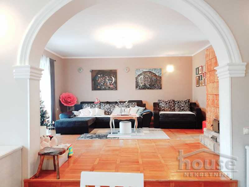 Kuca,PETROVARADIN,MIŠELUK200m2,185400€ , ID: 3044923 2