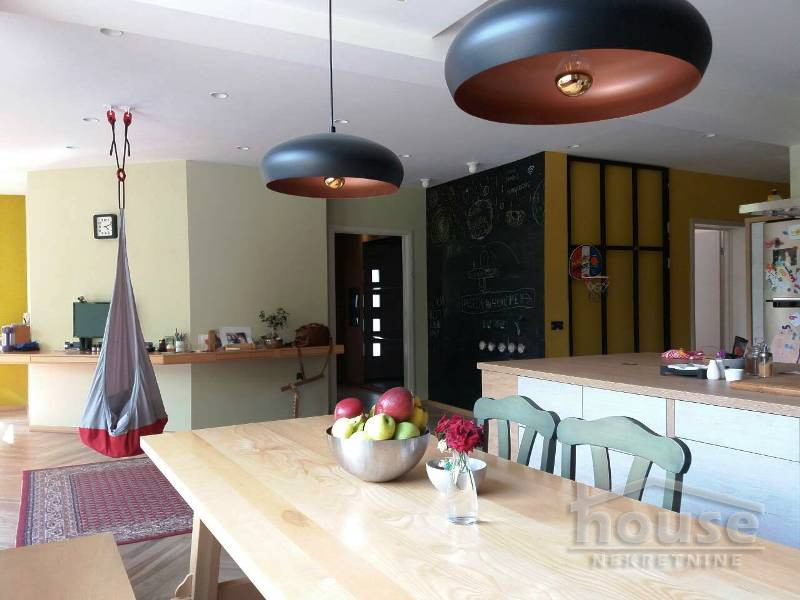 Kuca,SREMSKA KAMENICA,CENTAR272m2,1133000€ , ID: 3044939 6