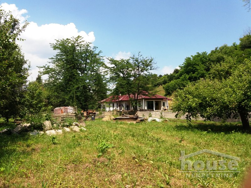 Kuca,SREMSKA KAMENICA,CENTAR272m2,1133000€ , ID: 3044939 8