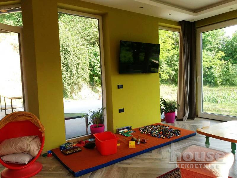 Kuca,SREMSKA KAMENICA,CENTAR272m2,1133000€ , ID: 3044939 3