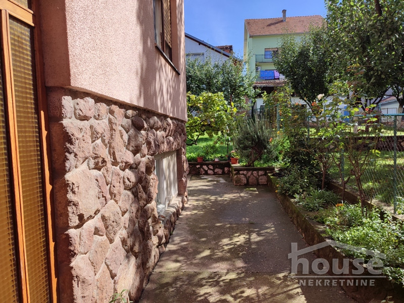 Kuca,SREMSKA KAMENICA,CENTAR380m2,257500€ , ID: 3045429 4