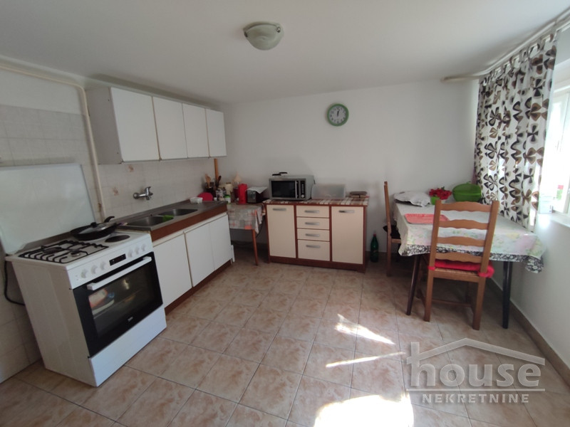 Kuca,SREMSKA KAMENICA,CENTAR380m2,257500€ , ID: 3045429 17