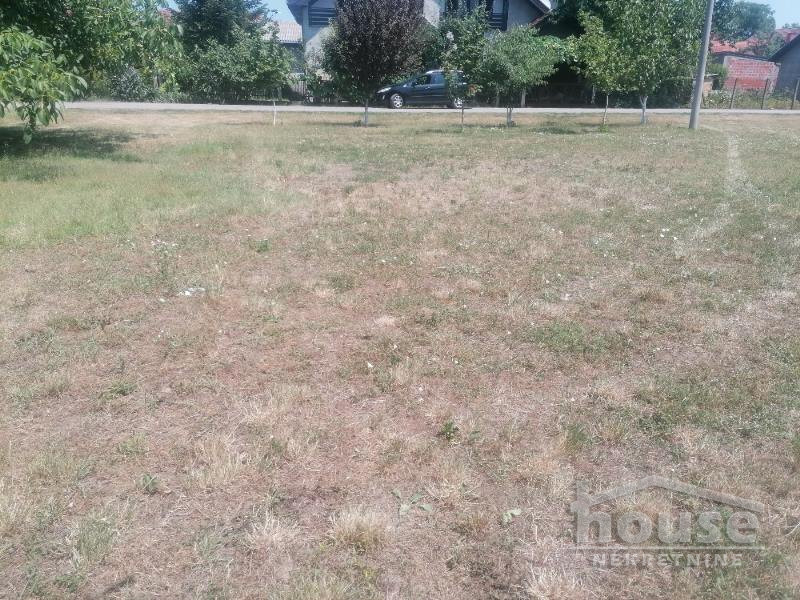 Plac,NOVI SAD,KLISA370m2,  61800€ , ID: 7080923 3