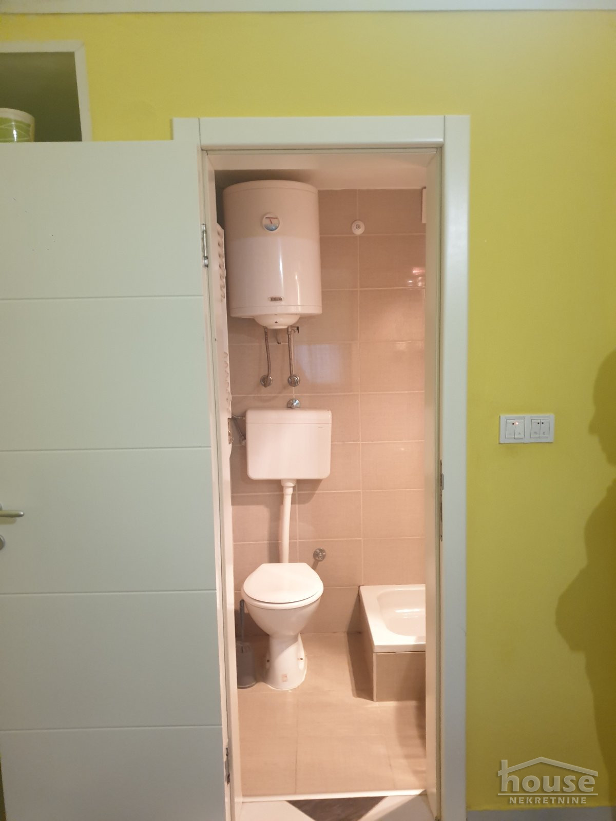 Stan,NOVI SAD,ADICE 30m2,37000€ , ID: 1057678 9