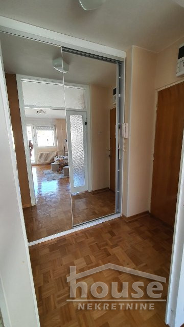 Stan,NOVI SAD,BULEVAR 75m2,154500€ , ID: 1058721 19