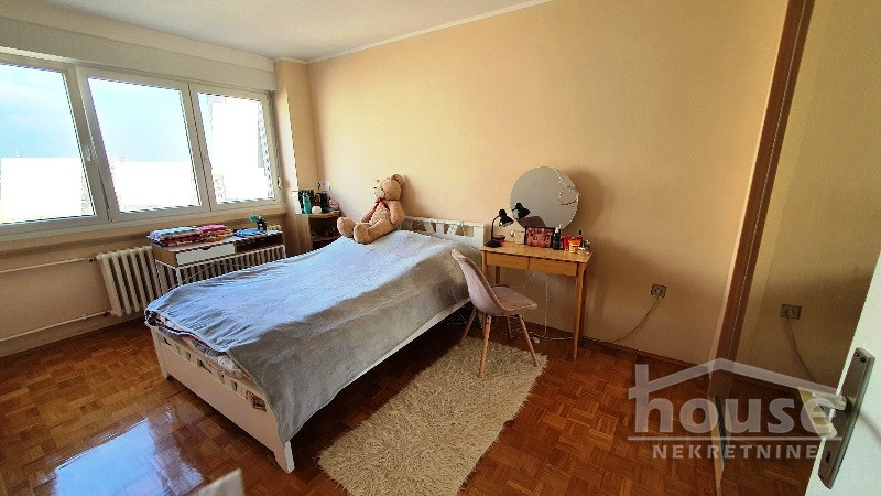 Stan,NOVI SAD,BULEVAR 75m2,154500€ , ID: 1058721 10