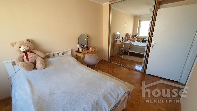 Stan,NOVI SAD,BULEVAR 75m2,154500€ , ID: 1058721 11