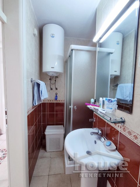 Stan,NOVI SAD,BULEVAR 80m2,190550€ , ID: 1057082 6