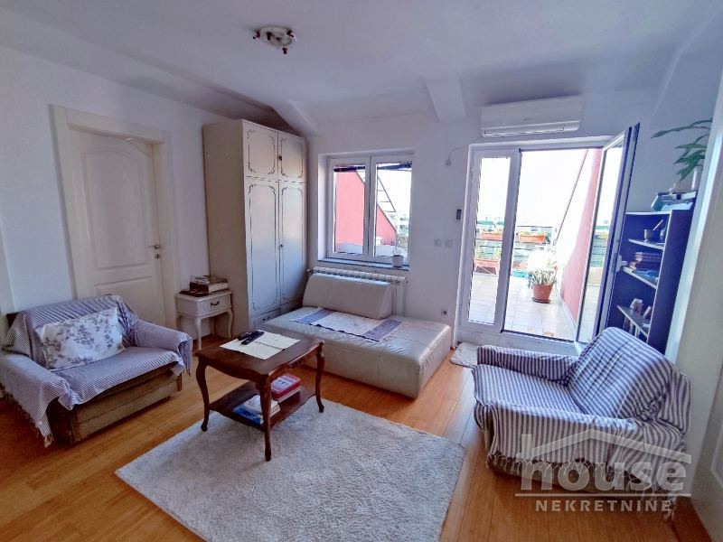Stan,NOVI SAD,BULEVAR 80m2,190550€ , ID: 1057082 12