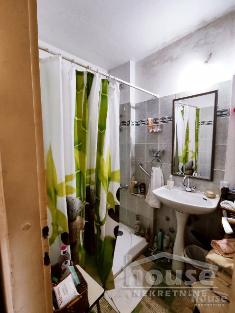 Stan,NOVI SAD,BULEVAR 94m2,213000€ , ID: 1056172 11