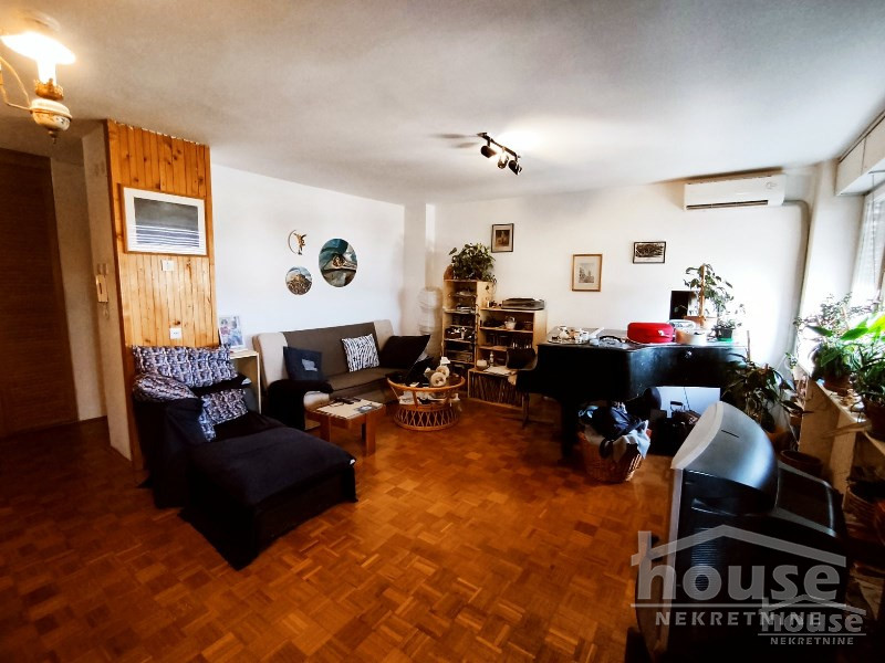 Stan,NOVI SAD,BULEVAR 94m2,213000€ , ID: 1056172 4