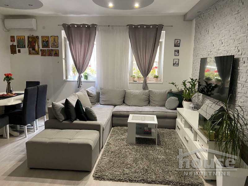 Stan,NOVI SAD,CENTAR 157m2,185400€ , ID: 1057294 22