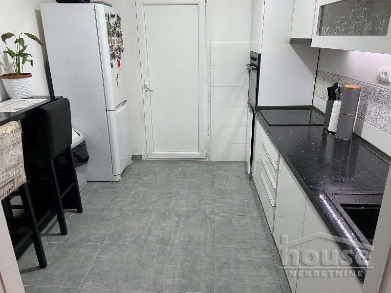 Stan,NOVI SAD,CENTAR 157m2,185400€ , ID: 1057294 14