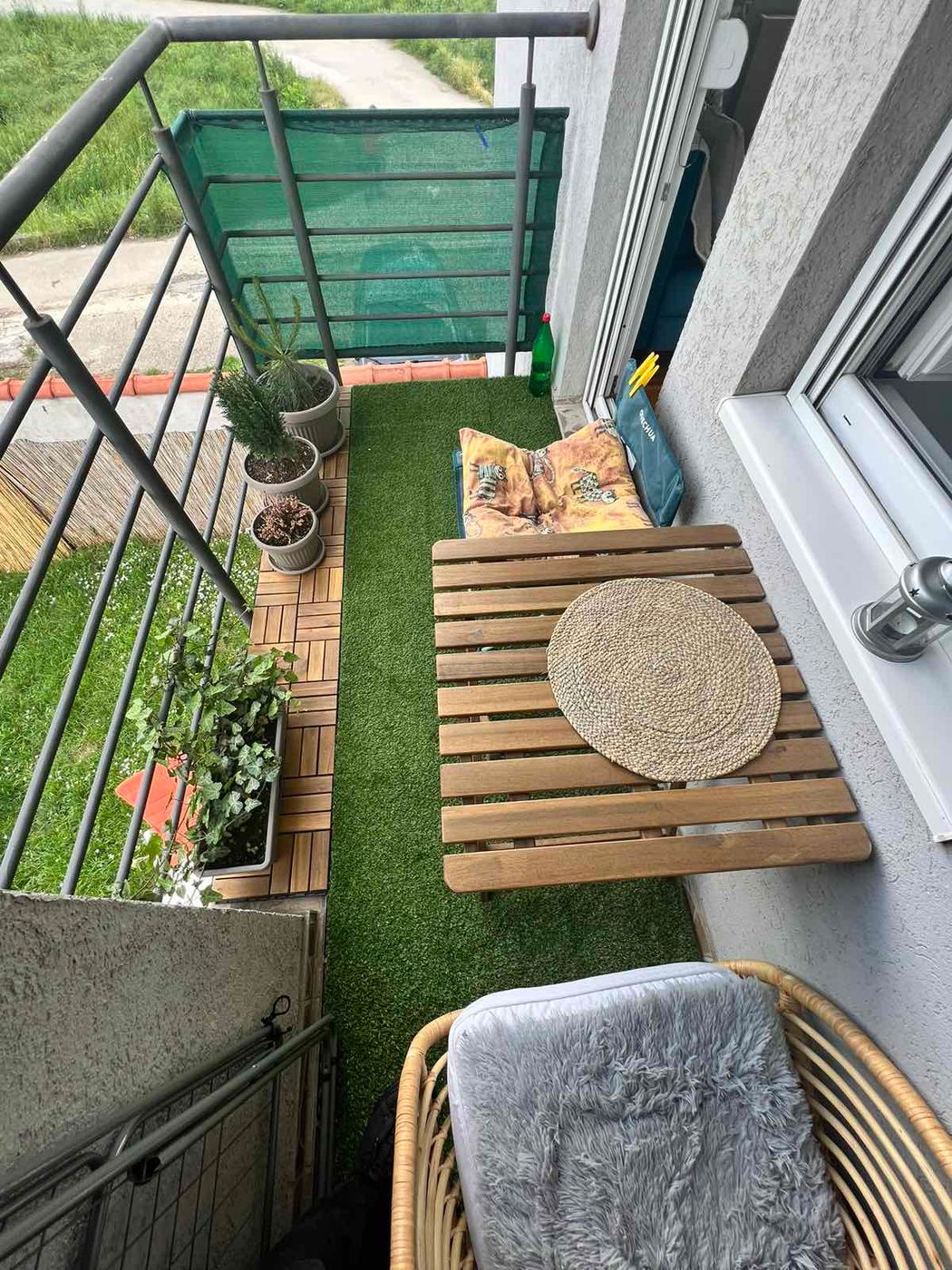 Uknjižen namešten jednoiposoban stan   hitno   062 792 583 5