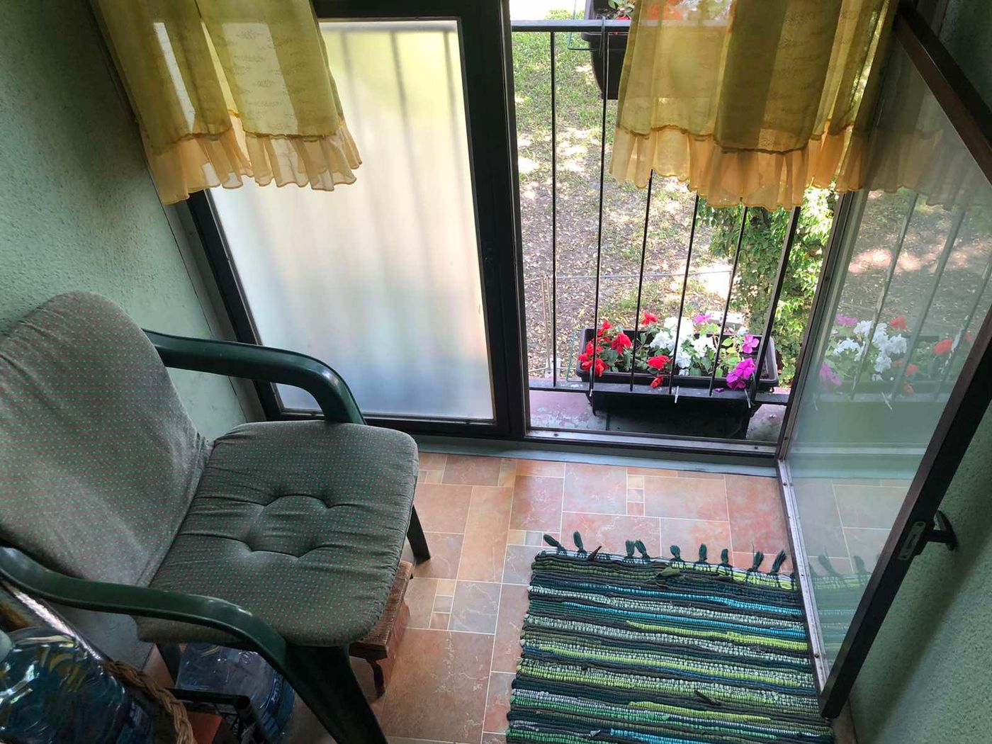 Uknjižen   može biti 1 5   SAJAM   062 792 583 5