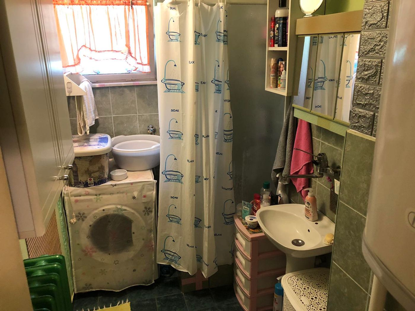 Uknjižen   može biti 1 5   SAJAM   062 792 583 4