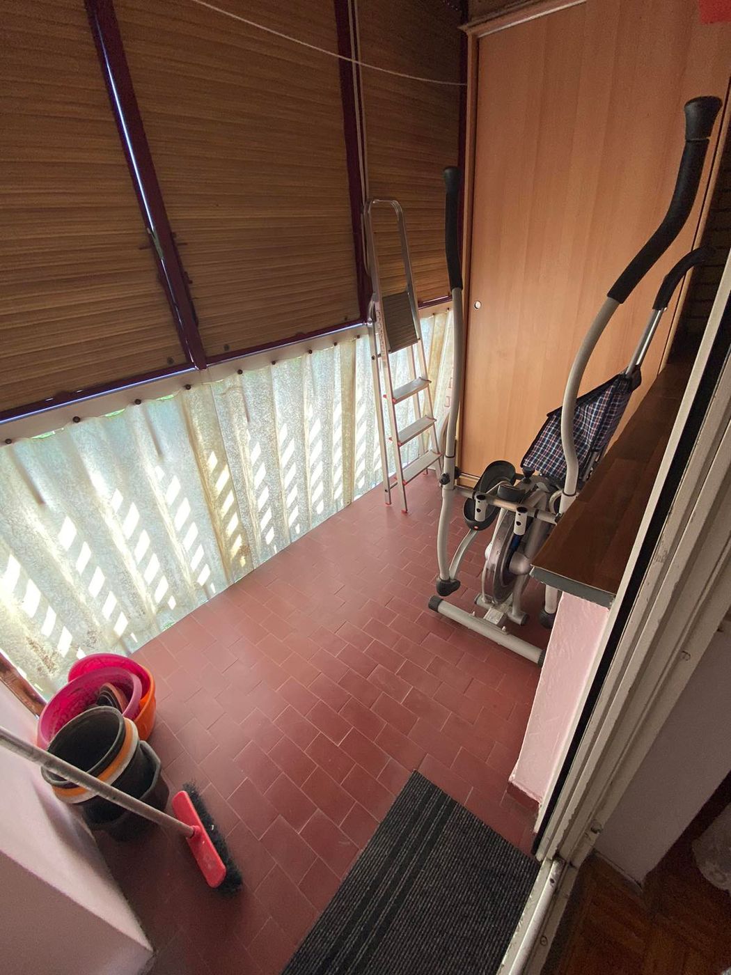 Komforan dvosoban stan može biti 2 5   062 792 583 5