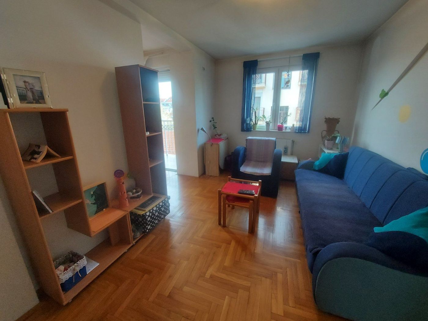 Odličan stan u centru grada    bez ulaganja   062 792 583 1