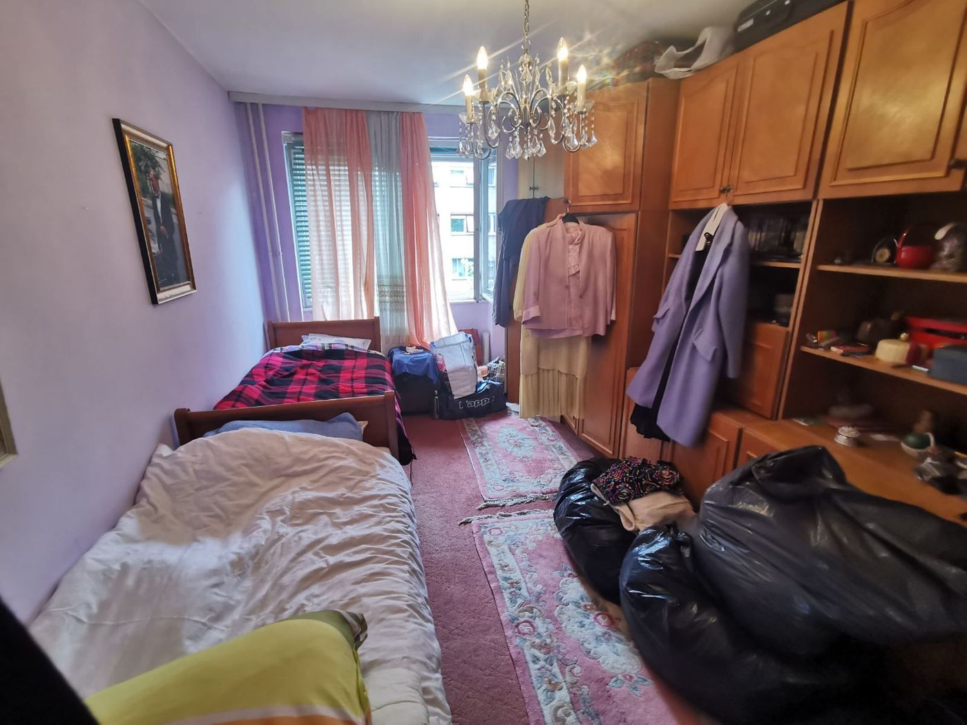 Uknjižen  odmah useljiv komforan dvosoban stan   062 792 583 3