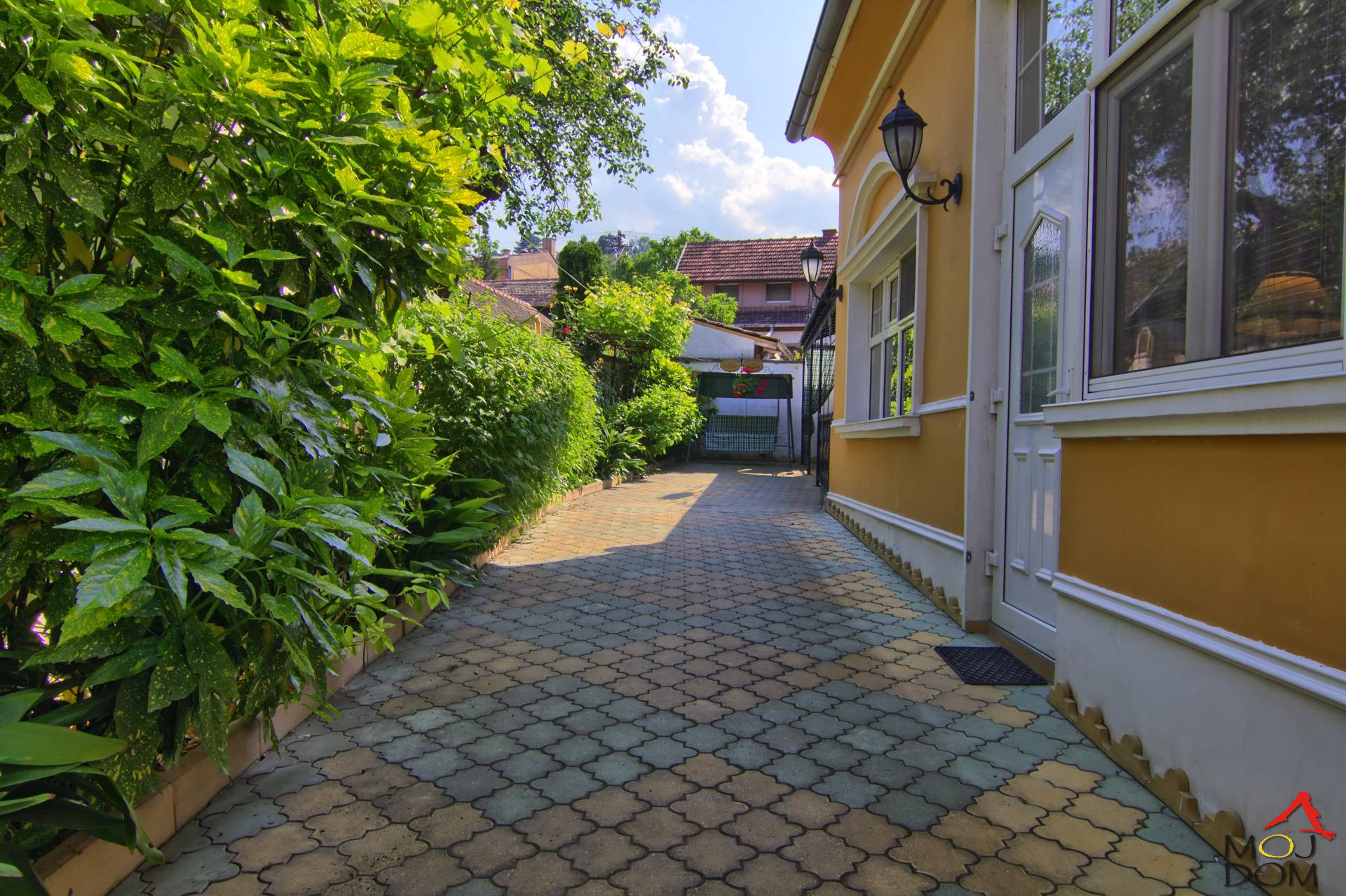 Kuca SREMSKI KARLOVCI SREMSKI KARLOVCI kv  364    492000  ID  3003487 36