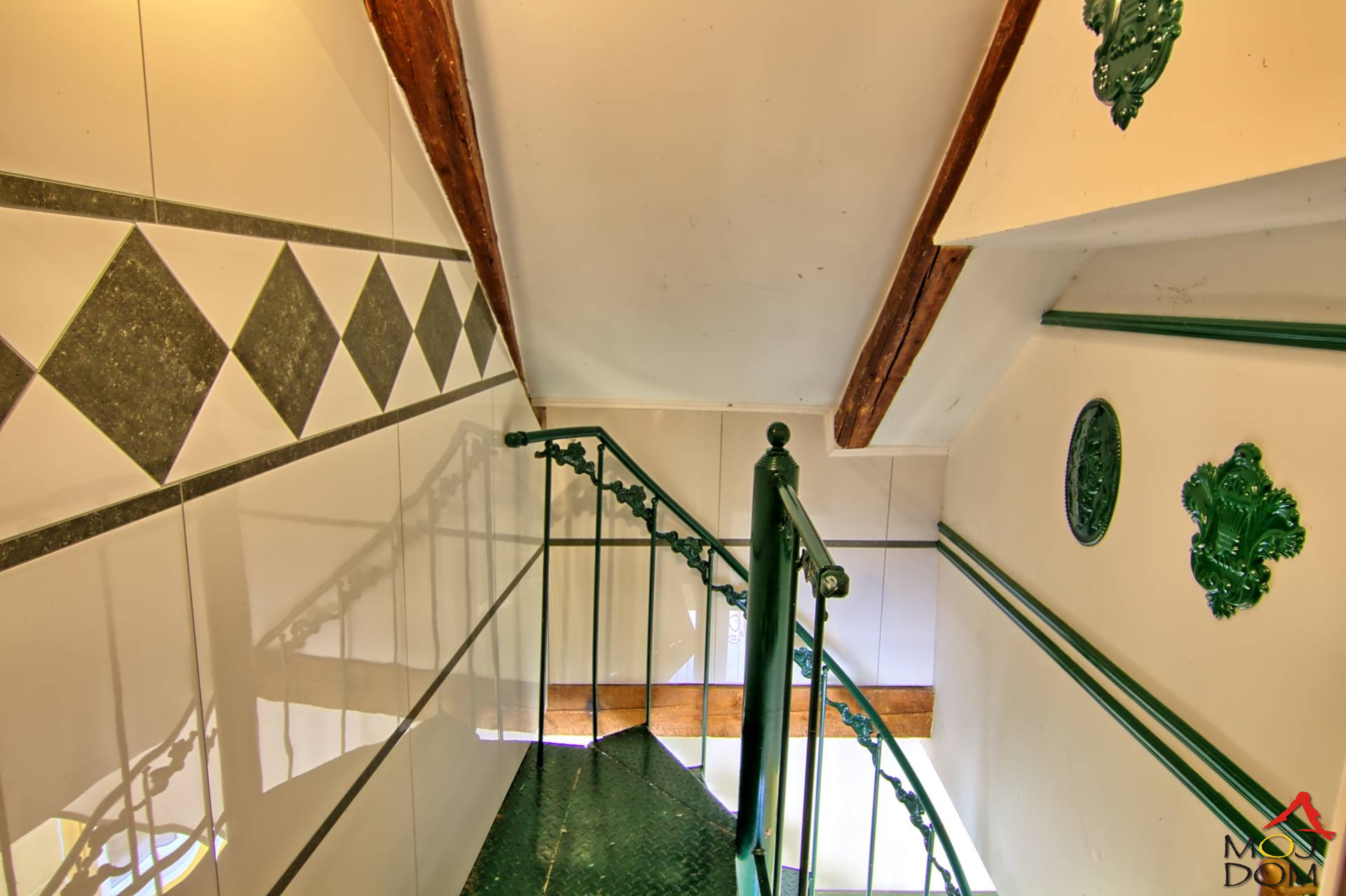 Kuca SREMSKI KARLOVCI SREMSKI KARLOVCI kv  364    492000  ID  3003487 42