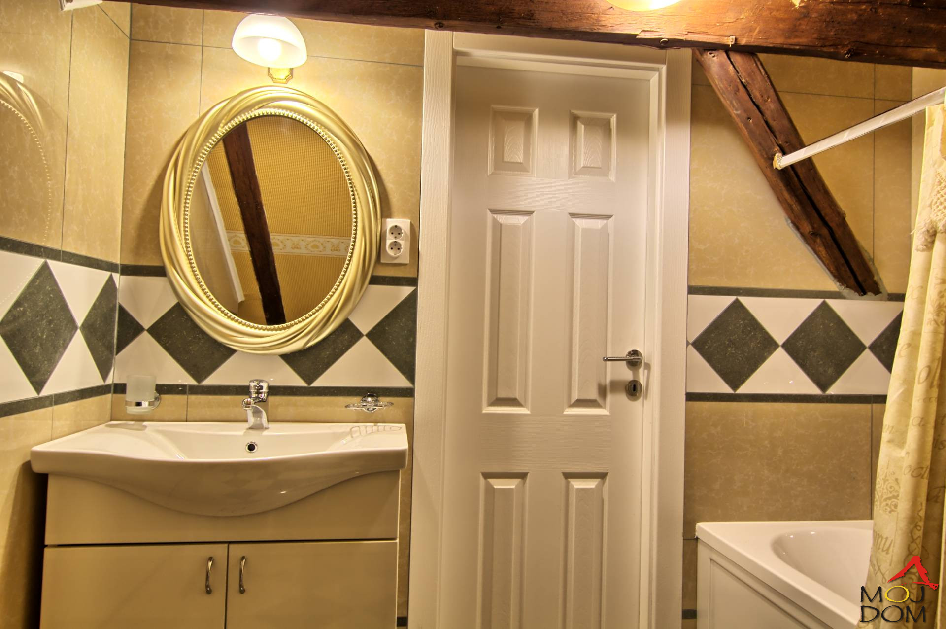 Kuca SREMSKI KARLOVCI SREMSKI KARLOVCI kv  364    492000  ID  3003487 29