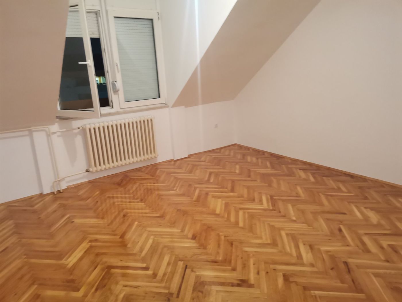 Fasadna cigla   Budućnost   odličan komforan dvosoban stan   062 792 583 2