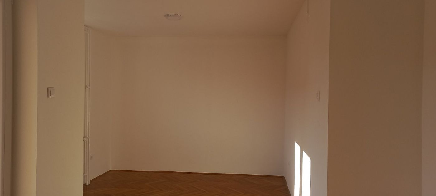 Komforan dvosoban stan sa velikim potencijalom   70m2 5