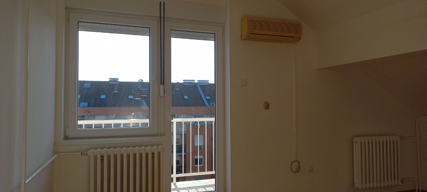 Komforan dvosoban stan sa velikim potencijalom   70m2 3