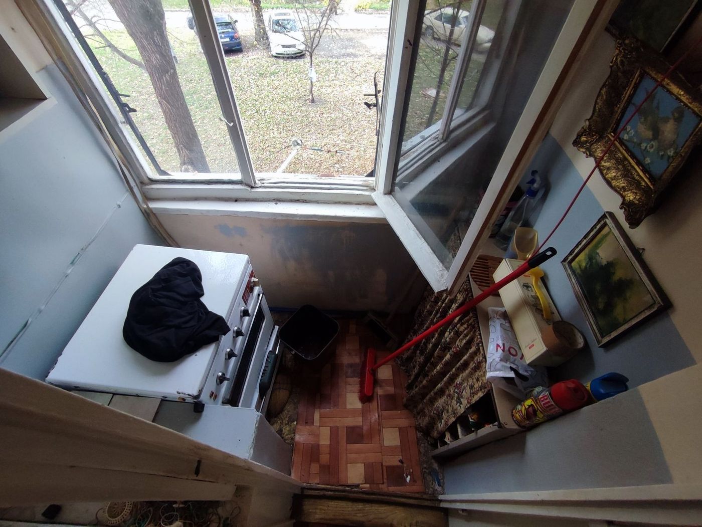 Uknjižen dvosoban stan može biti 2 5   POVOLJNO   062 792 583 5