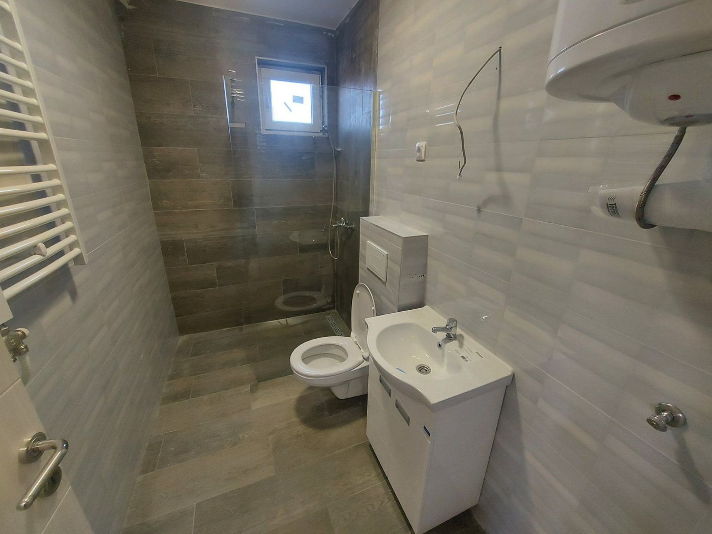 Hitna prodaja  Branka Ćopića    42m2   062 792 583 4