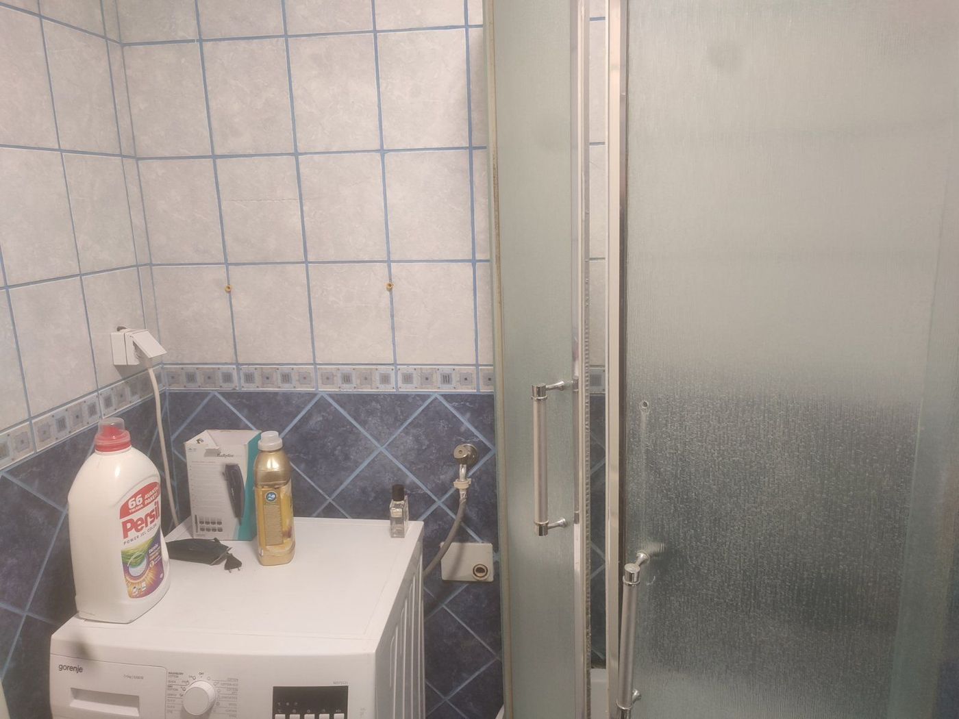 Komforan kompletno renoviran dvosoban stan    062 792 583 4