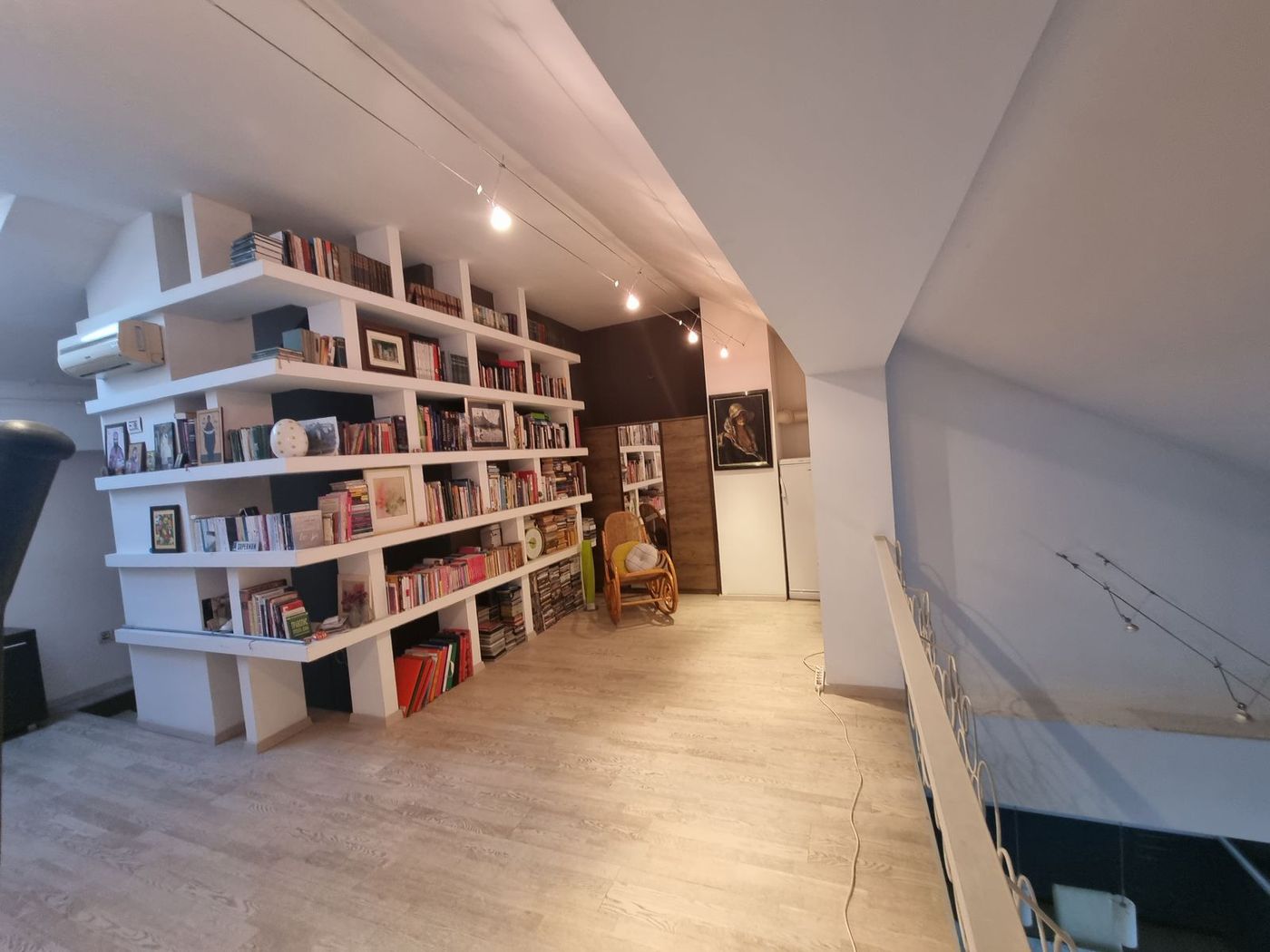 Kuća u zgradi   savršen petosoban stan   062 792 583 4