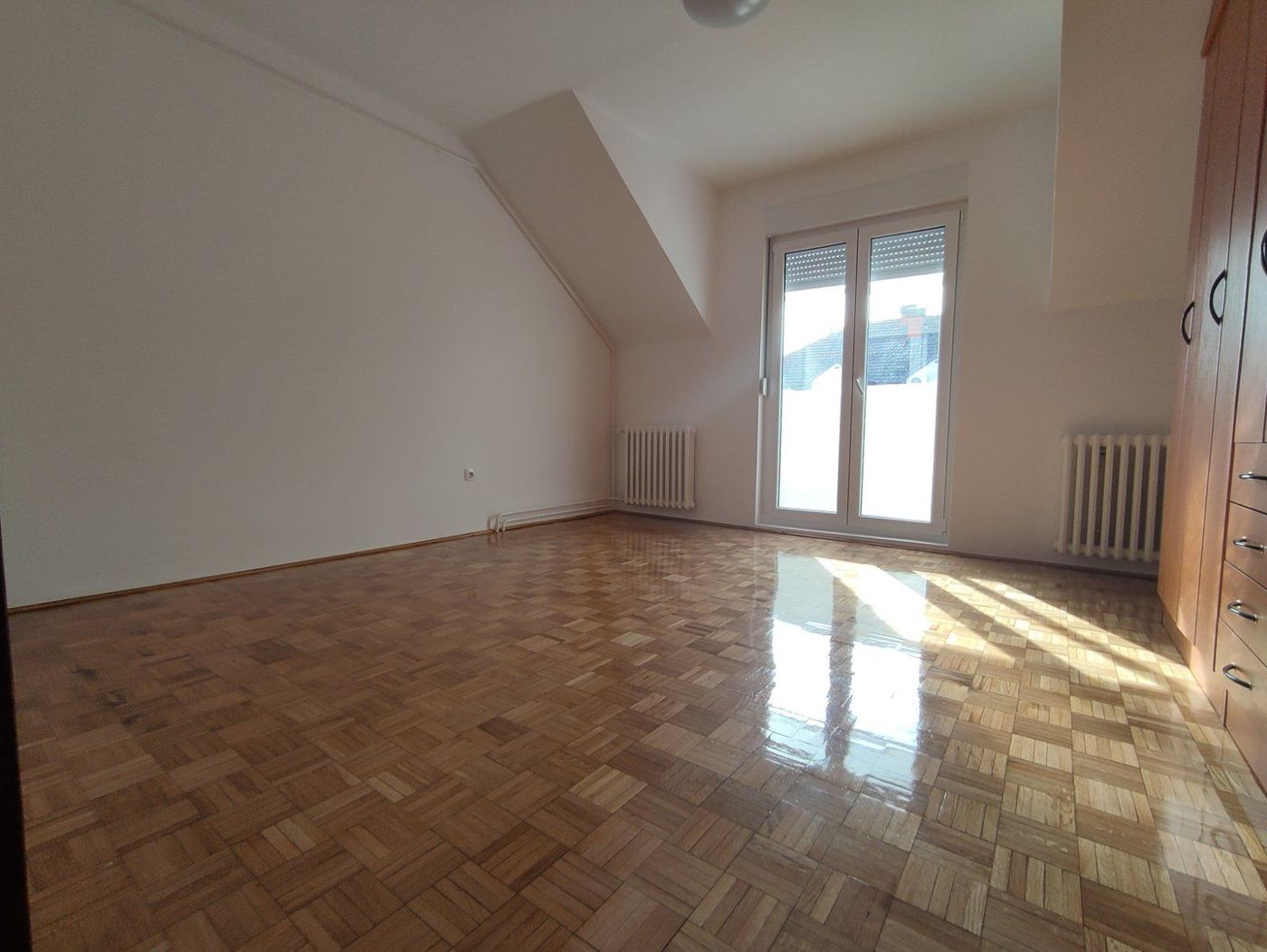 Uknjižen   odmah useljiv   Braće Dronjak 2