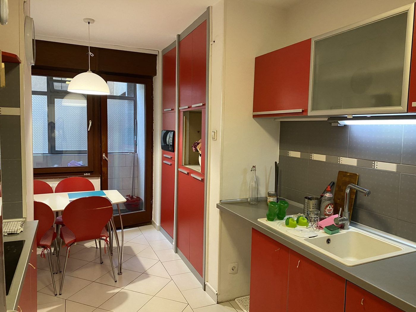 Blok 8   renoviran   gratis terasa i ostava  20m2    062 792 583 3