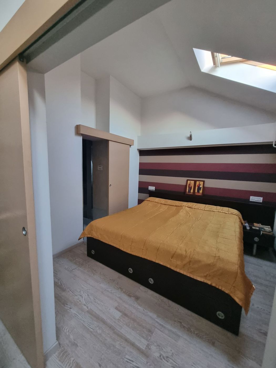 Kuća u zgradi   savršen petosoban stan   062 792 583 5