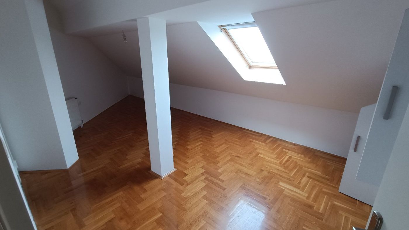 Uknjižen  bez ulaganja  hitna prodaja   062 792 583 3