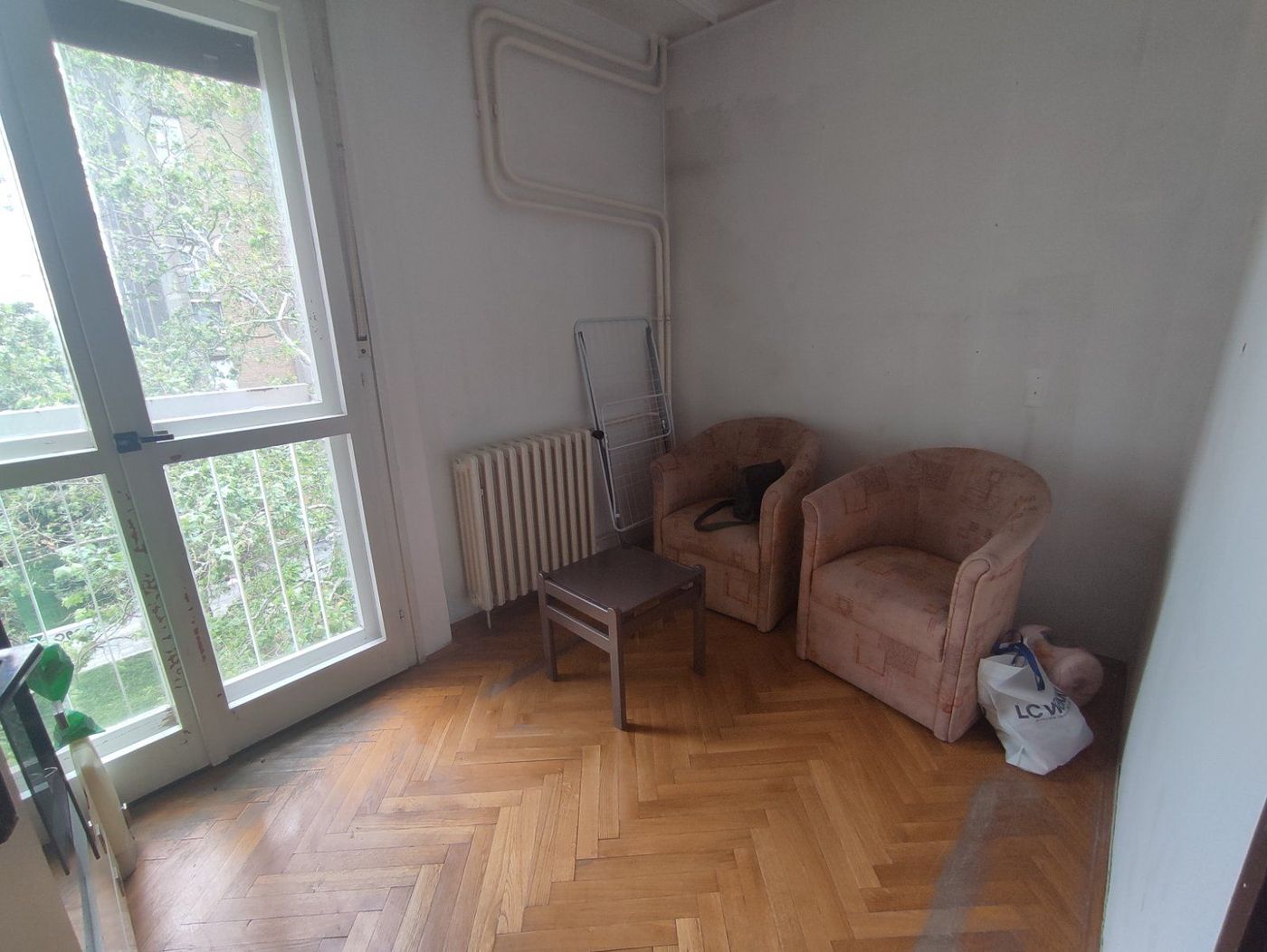 Uknjižen   retko u ponudi    062 792 583 4