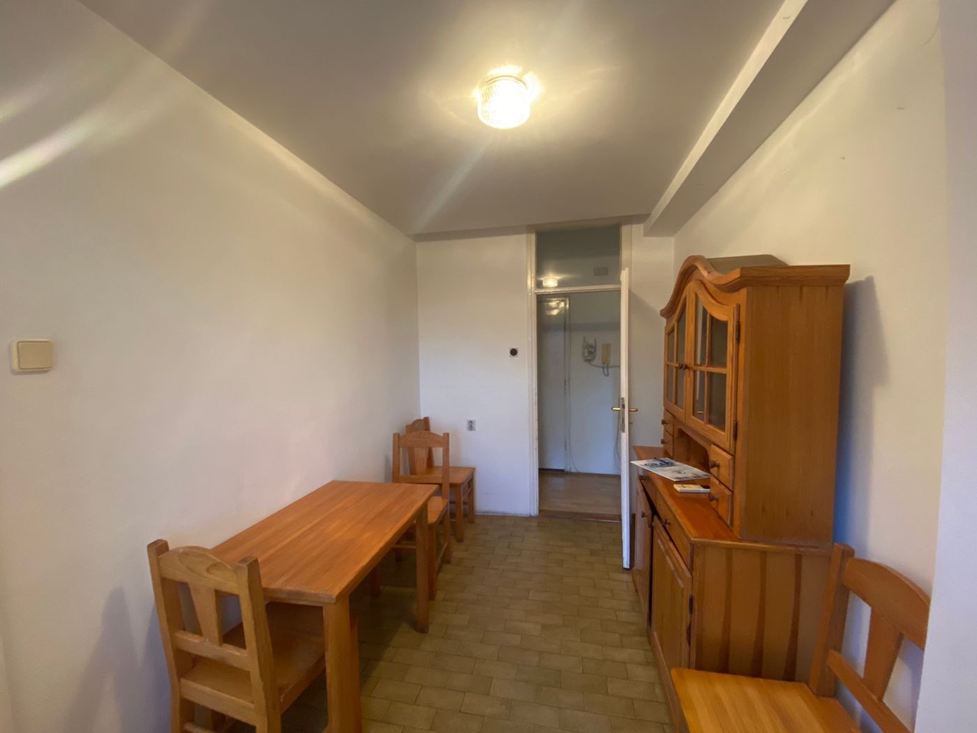 Odlična lokacija   blizina Promenade   062 792 583 3