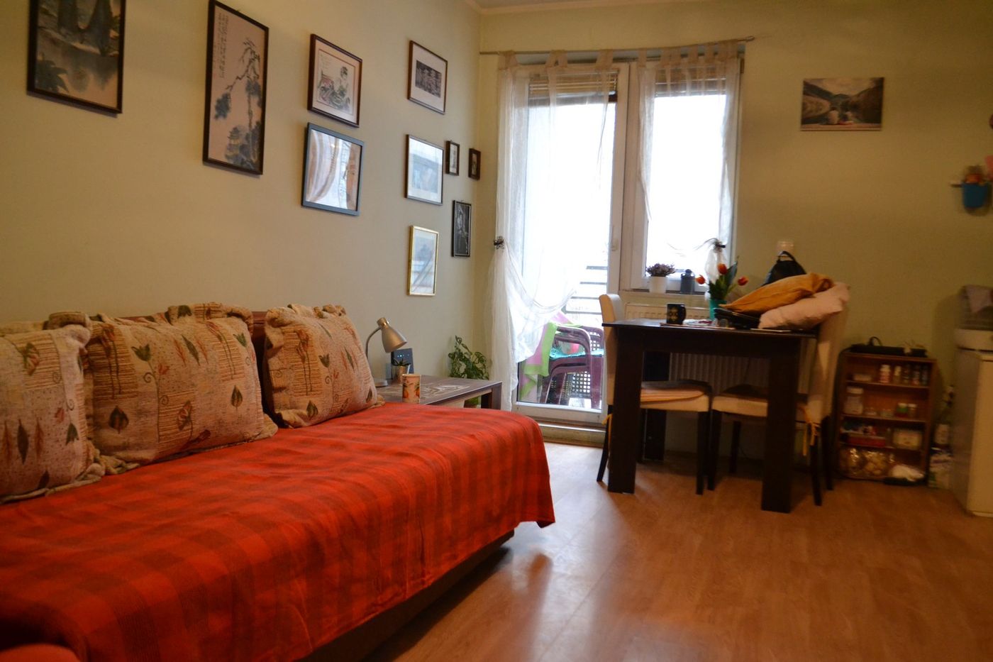 Uknjižen   odlična garsonjera   hitna prodaja   062 792 583 2