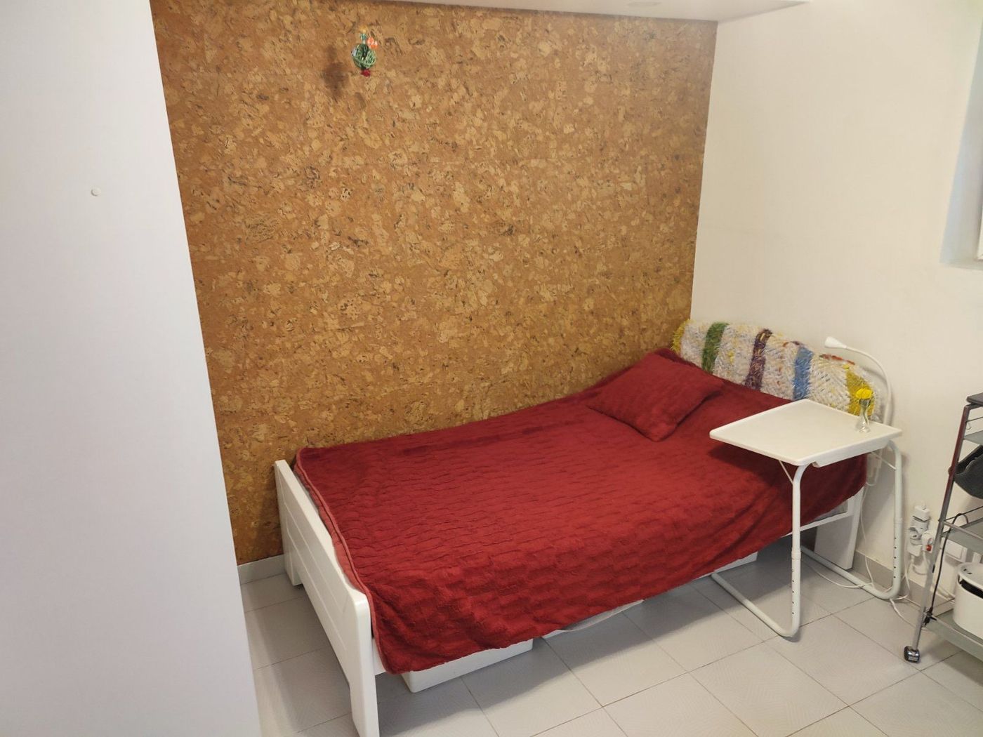 Uknjižen kompletno renoviran   062 792 583 3