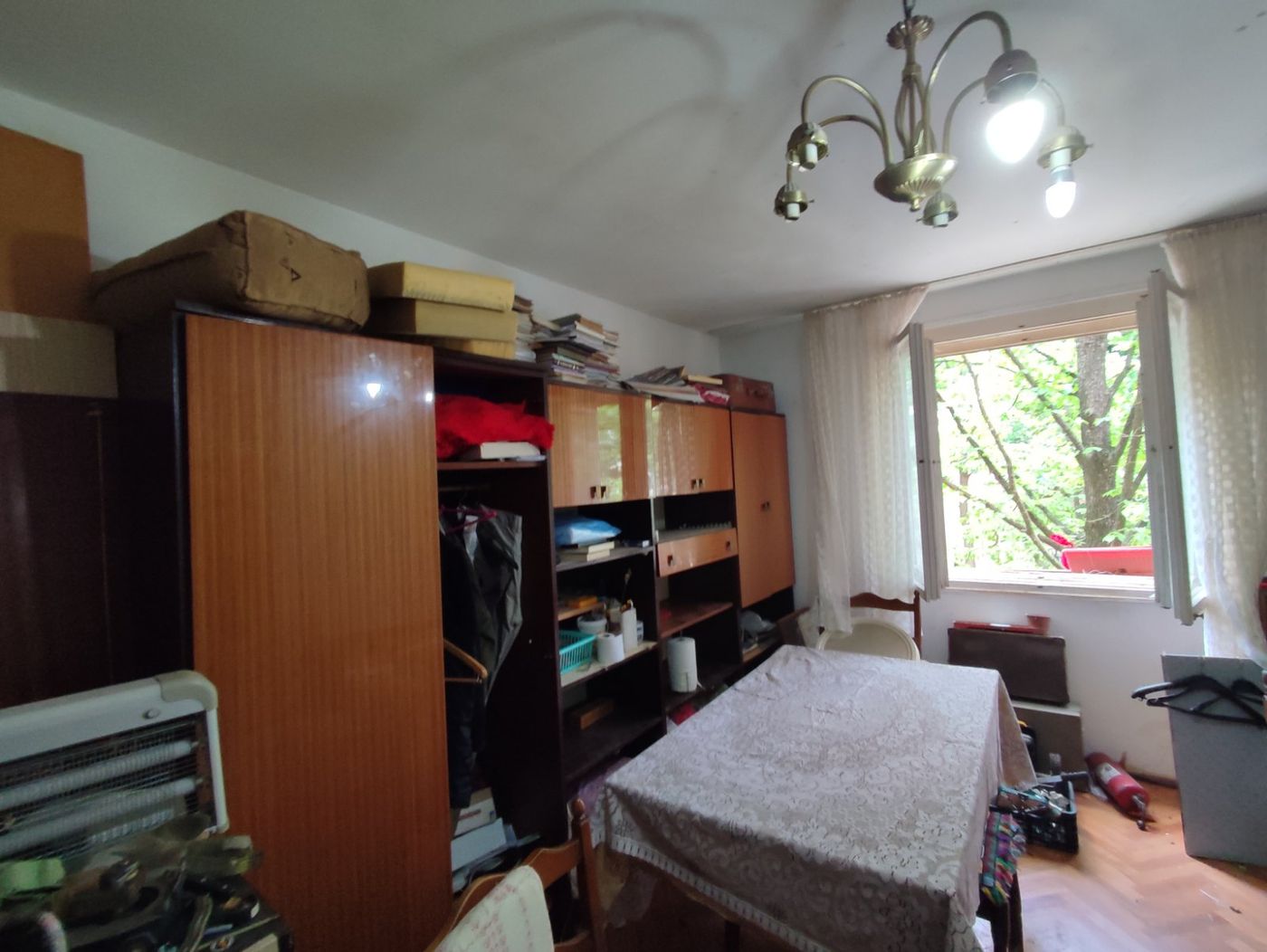 Uknjižen   odlična investicija   48m2   062 792 583 2