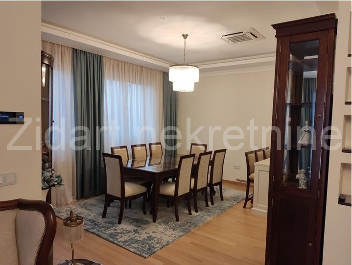 Lux penthaus sa bazenom na krovnoj terasi, zelenilom i 2 garažna mesta 5